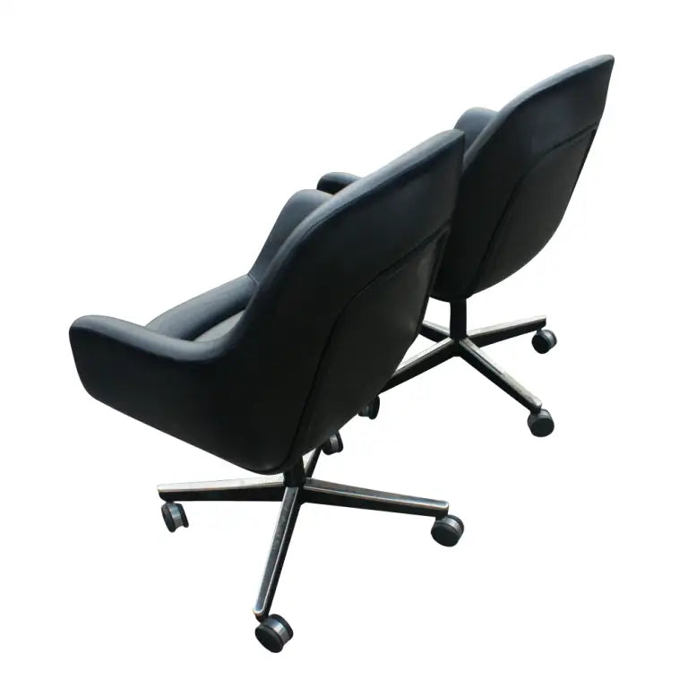 Knoll Max Pearson Black Leather Executive Chair