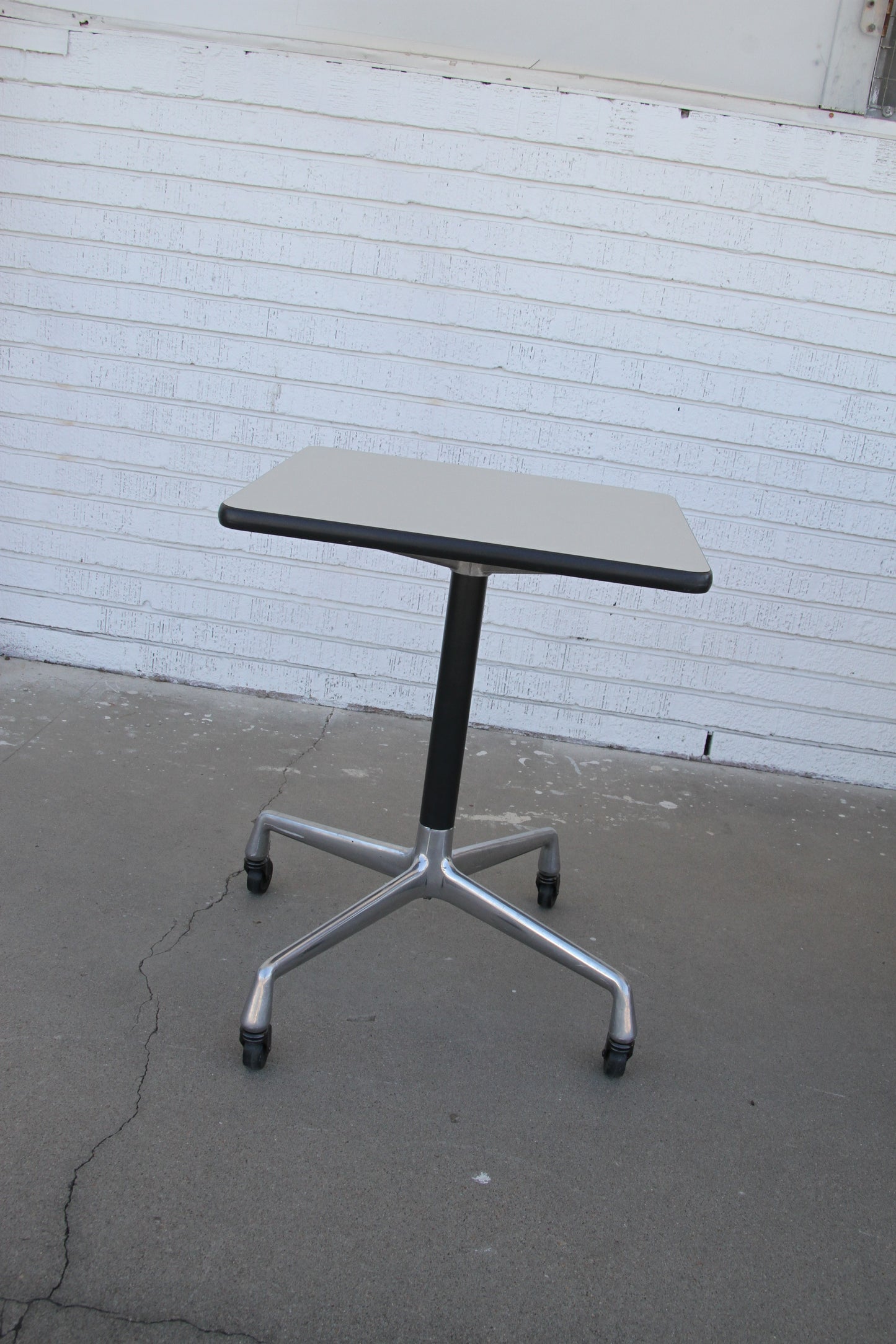 Vintage Eames Square Rolling table by Herman Miller