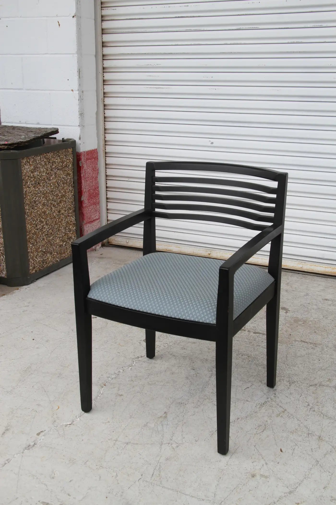 Set of 4 Ebonized Knoll Ricchio Chairs