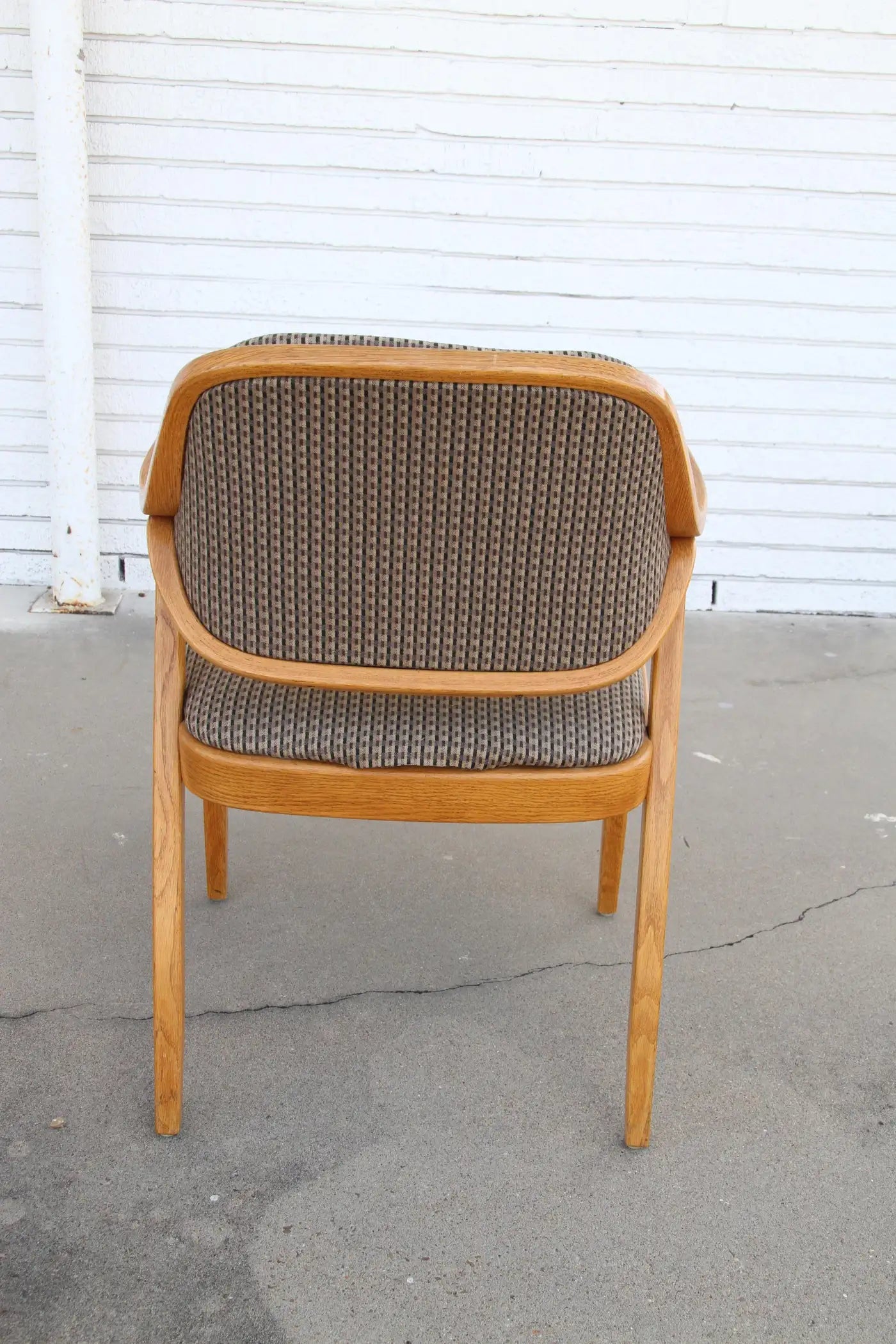 Pair Don Pettit for Knoll #1105 Armchairs