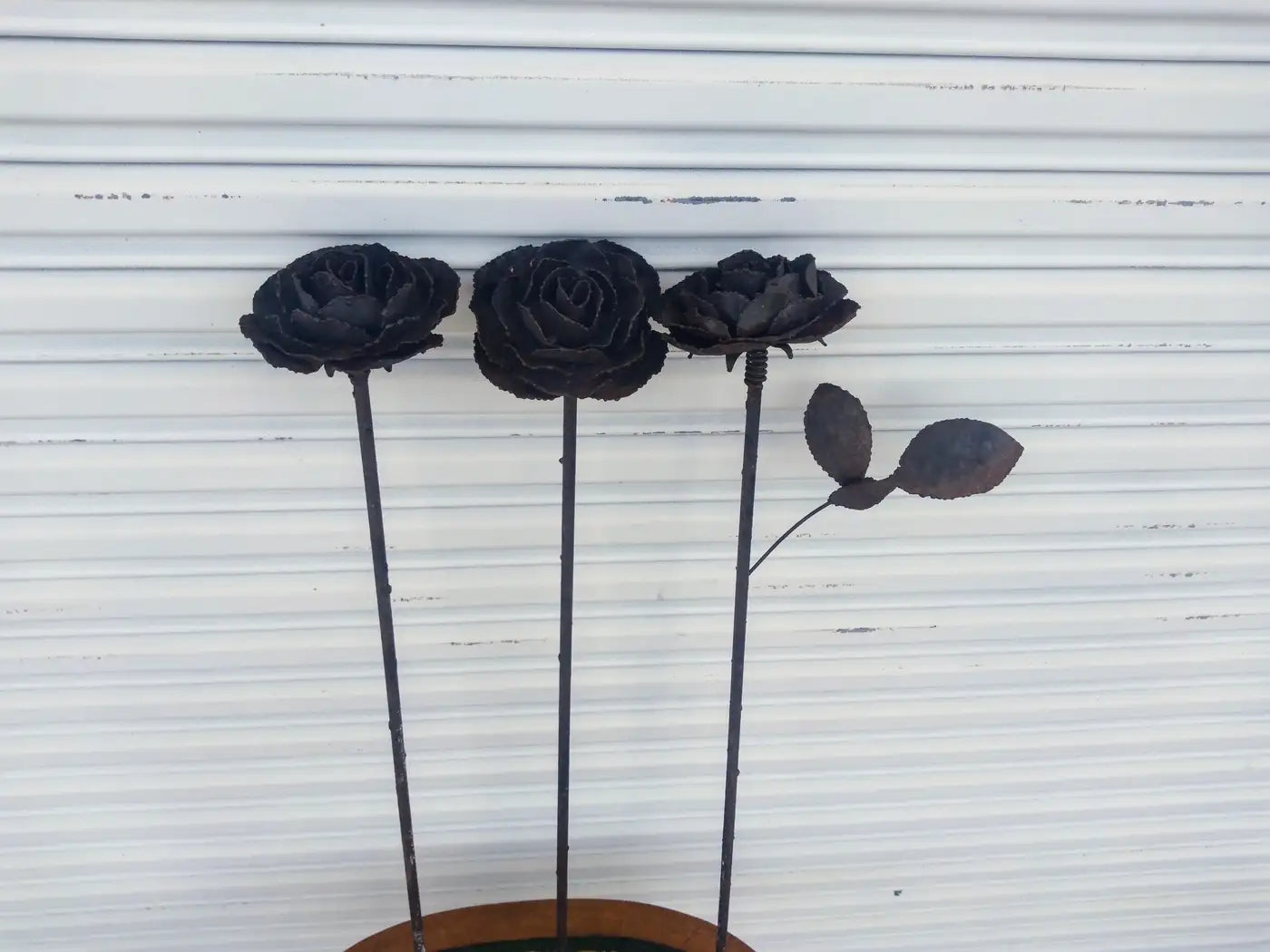 3 Metal Long Stem Roses