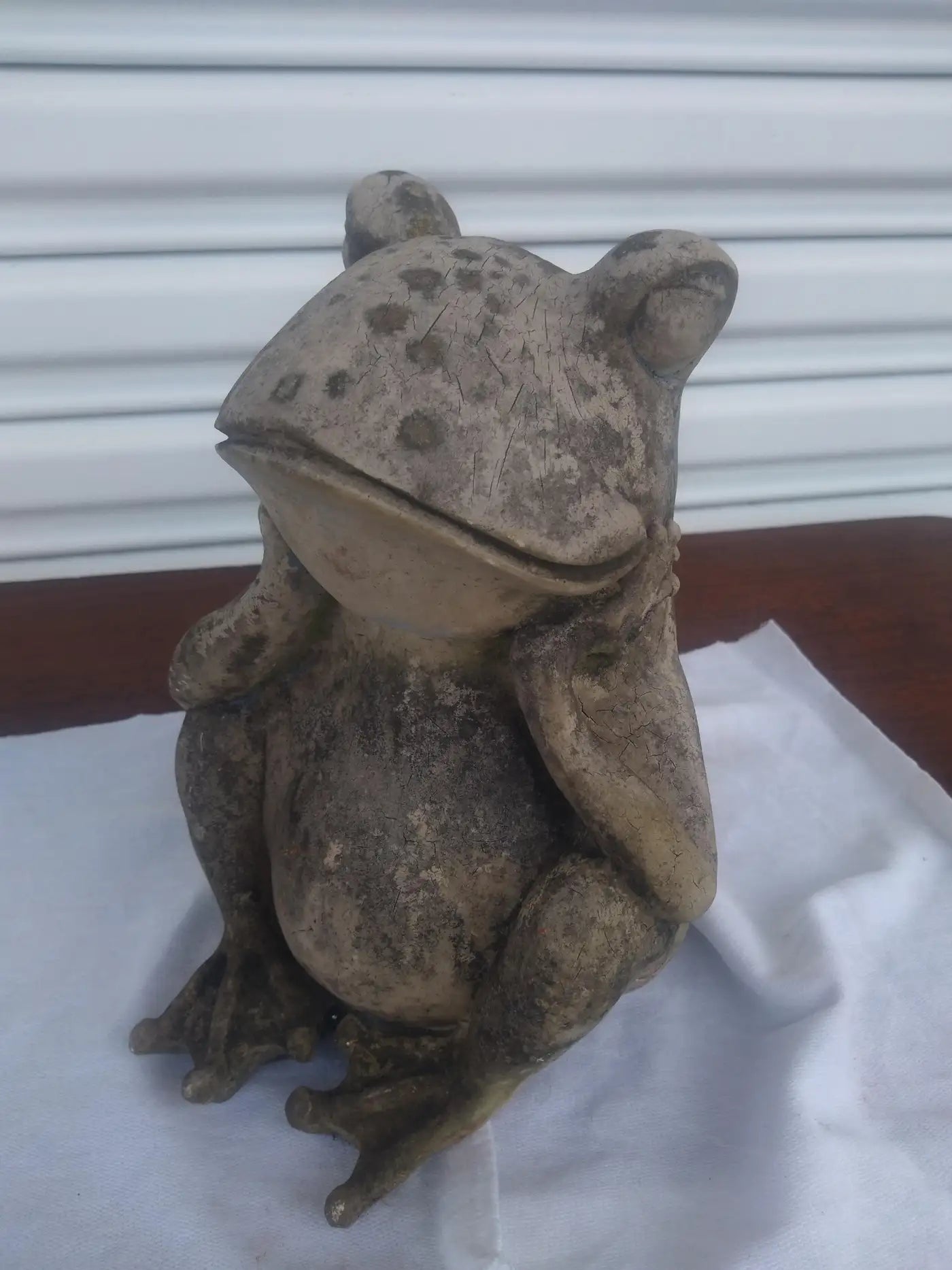 Vintage Indoor/Outdoor Resin Cast Frog