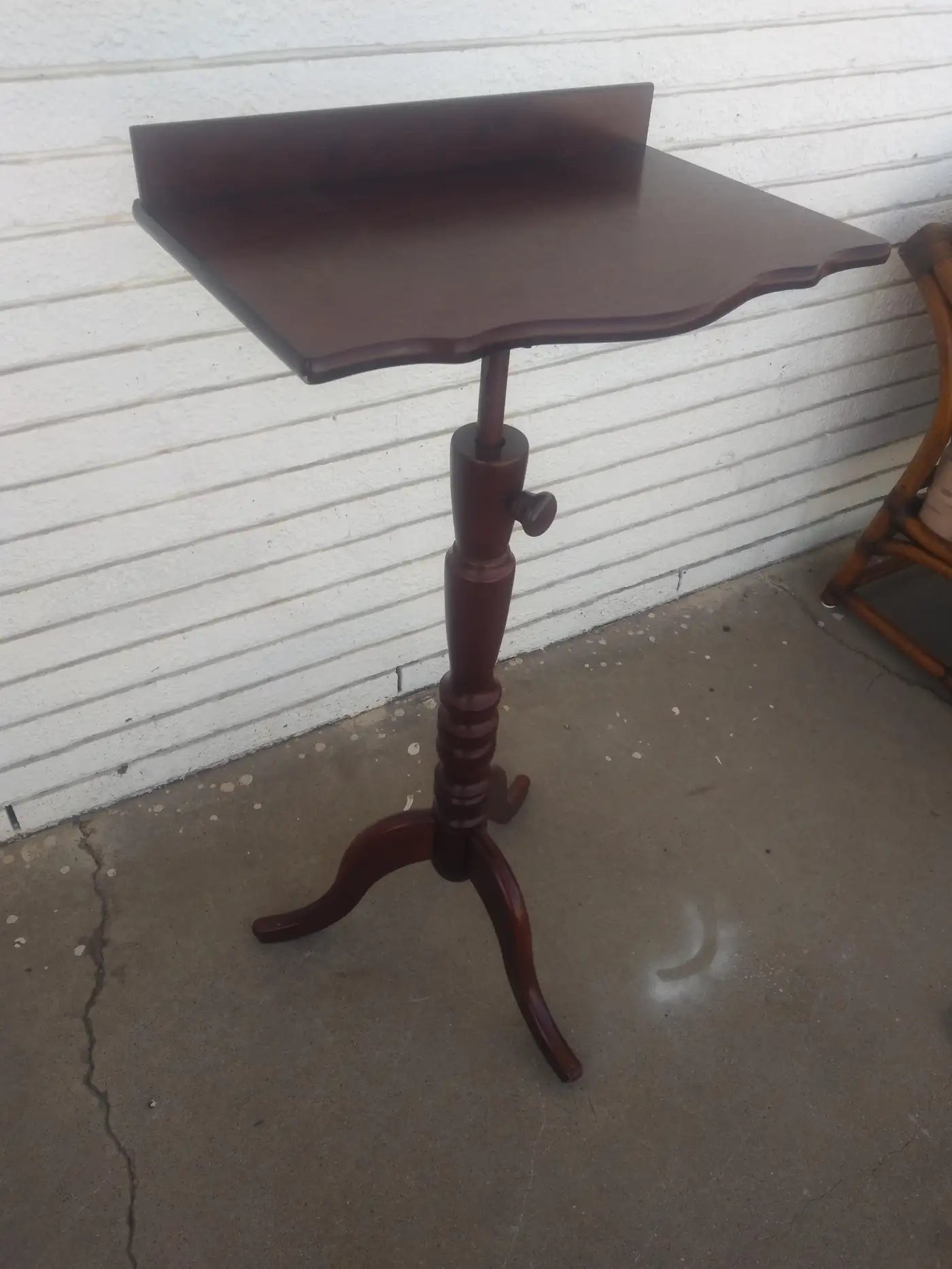 Mahogany Adjustable Lectern/Podium