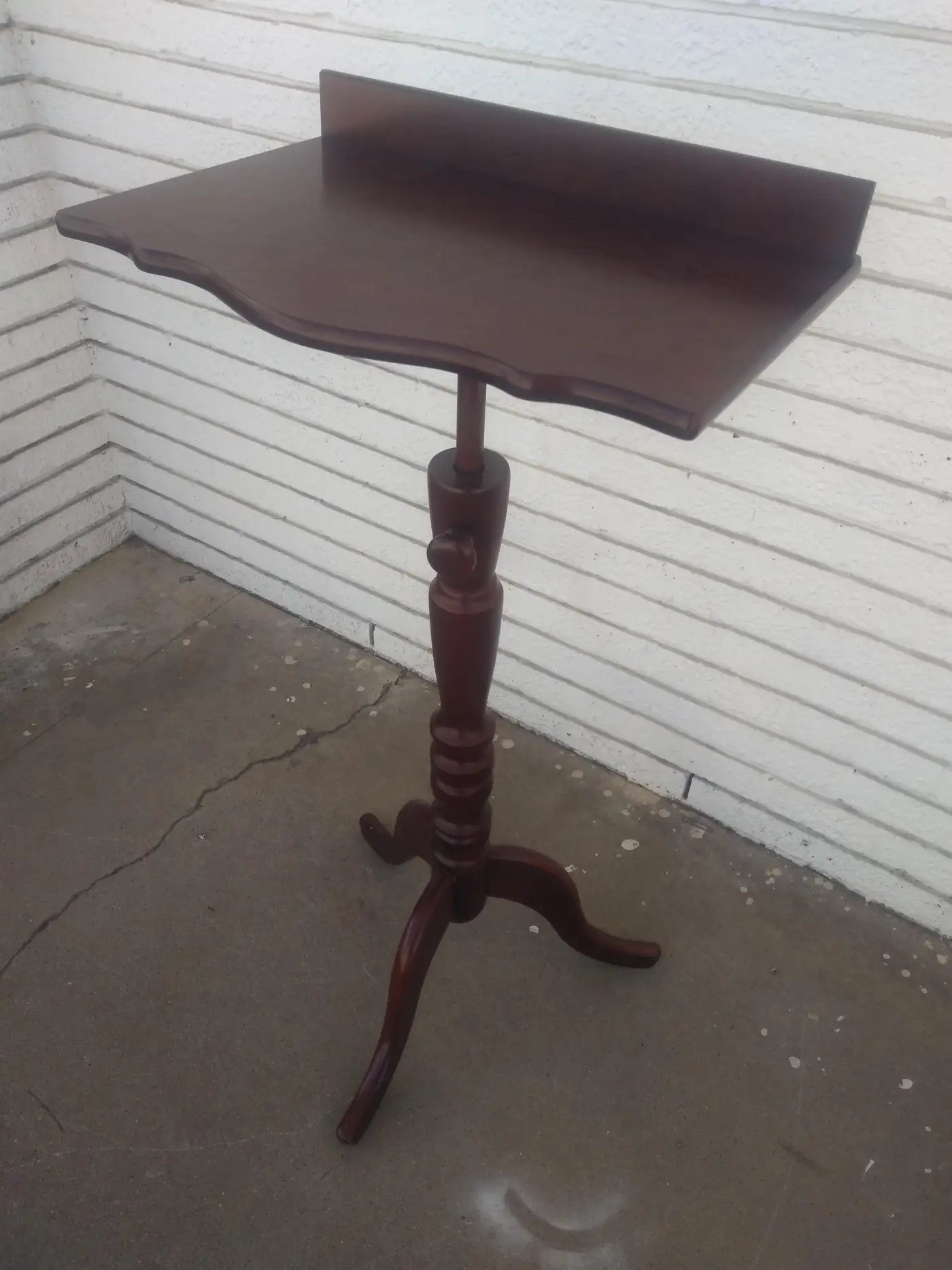 Mahogany Adjustable Lectern/Podium