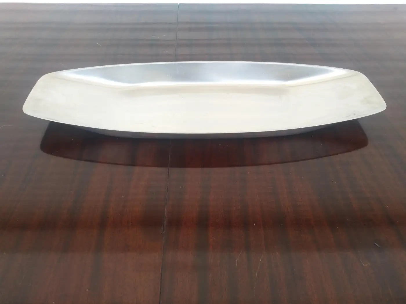 Cultura Stainless Steel Streamlined Serving Platter