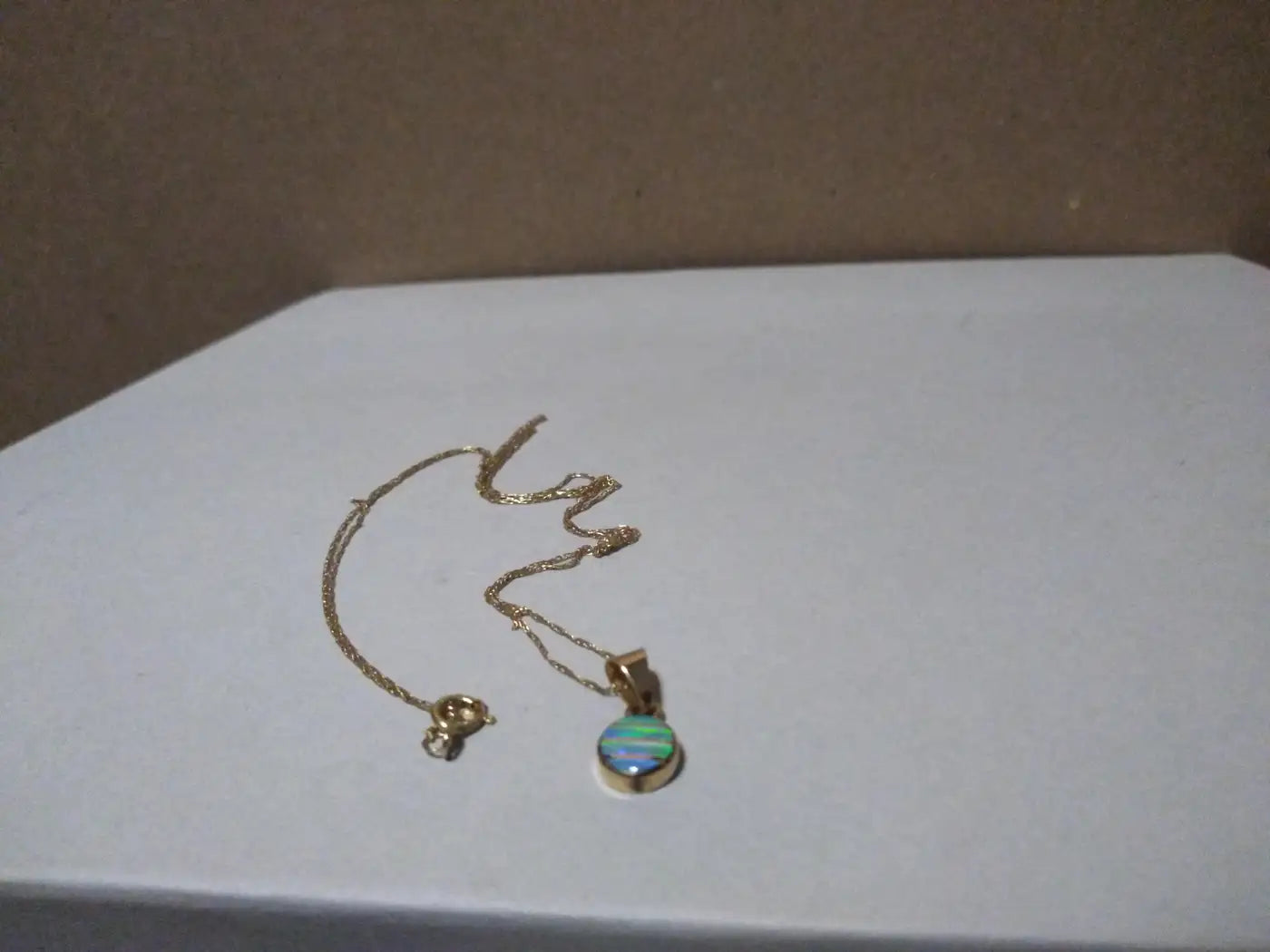 14k Gold Trace Necklace with Opal Pendant