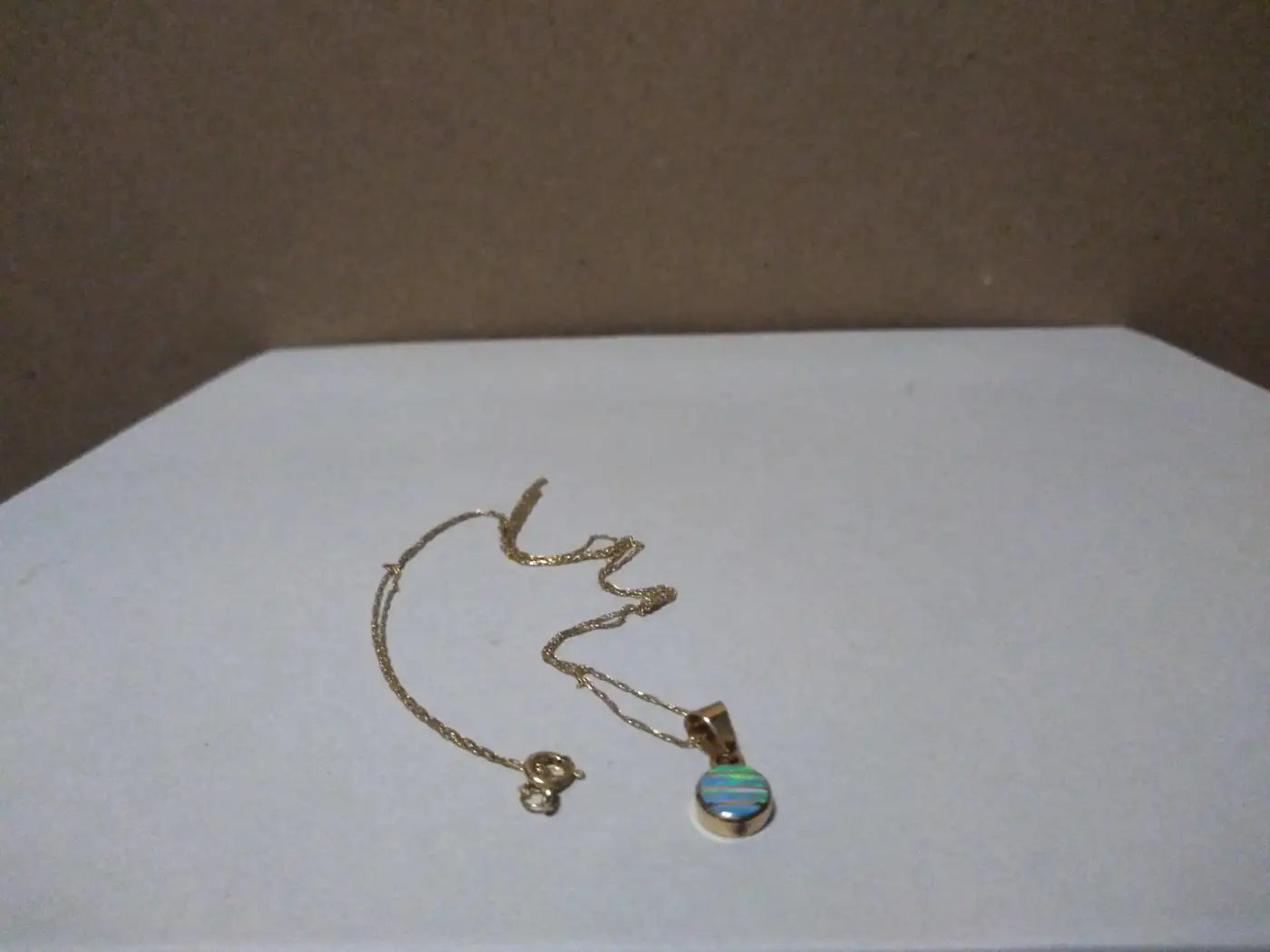 14k Gold Trace Necklace with Opal Pendant