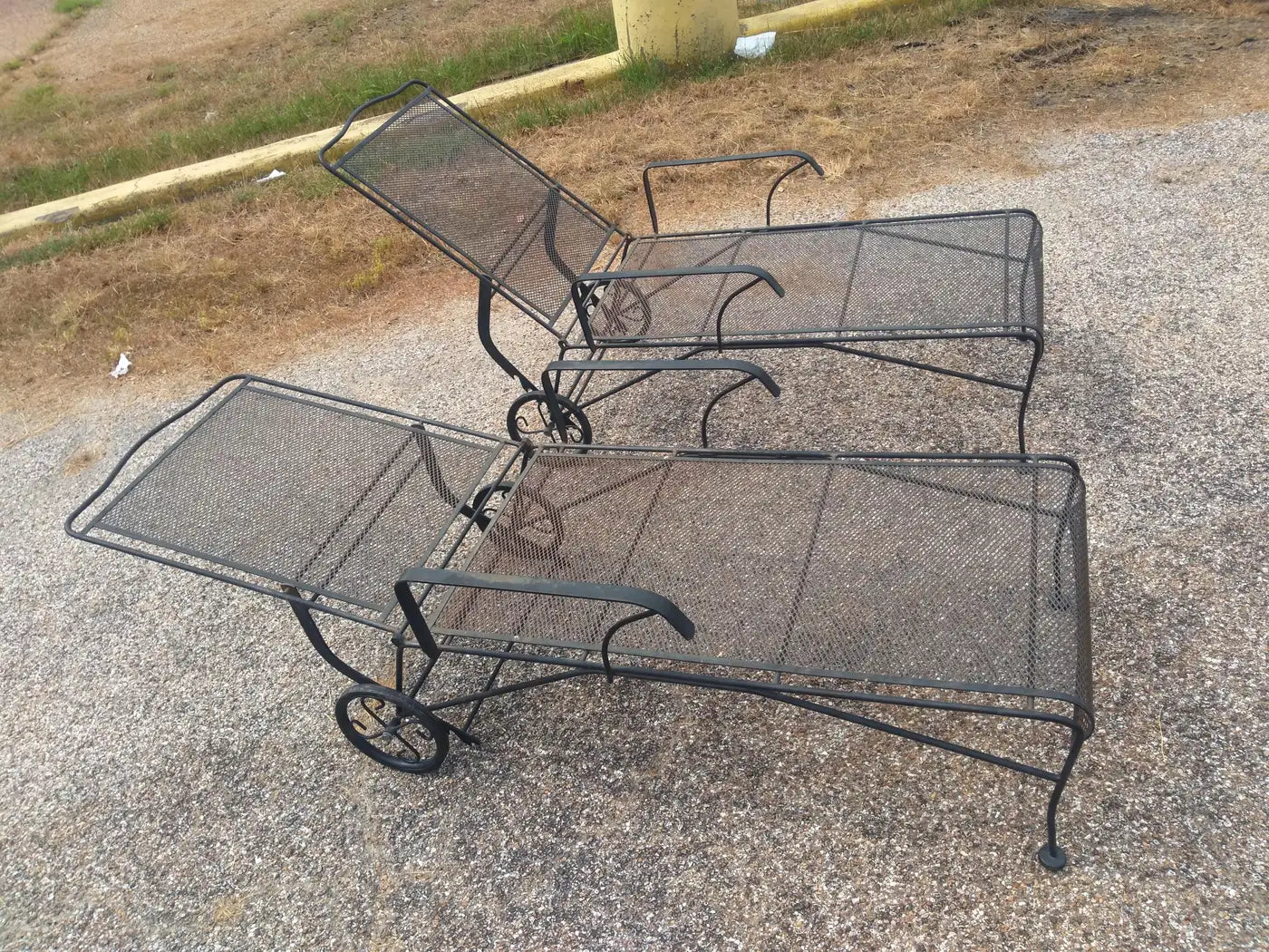 Pair of Russell Woodard Style Mesh Chaise Lounges