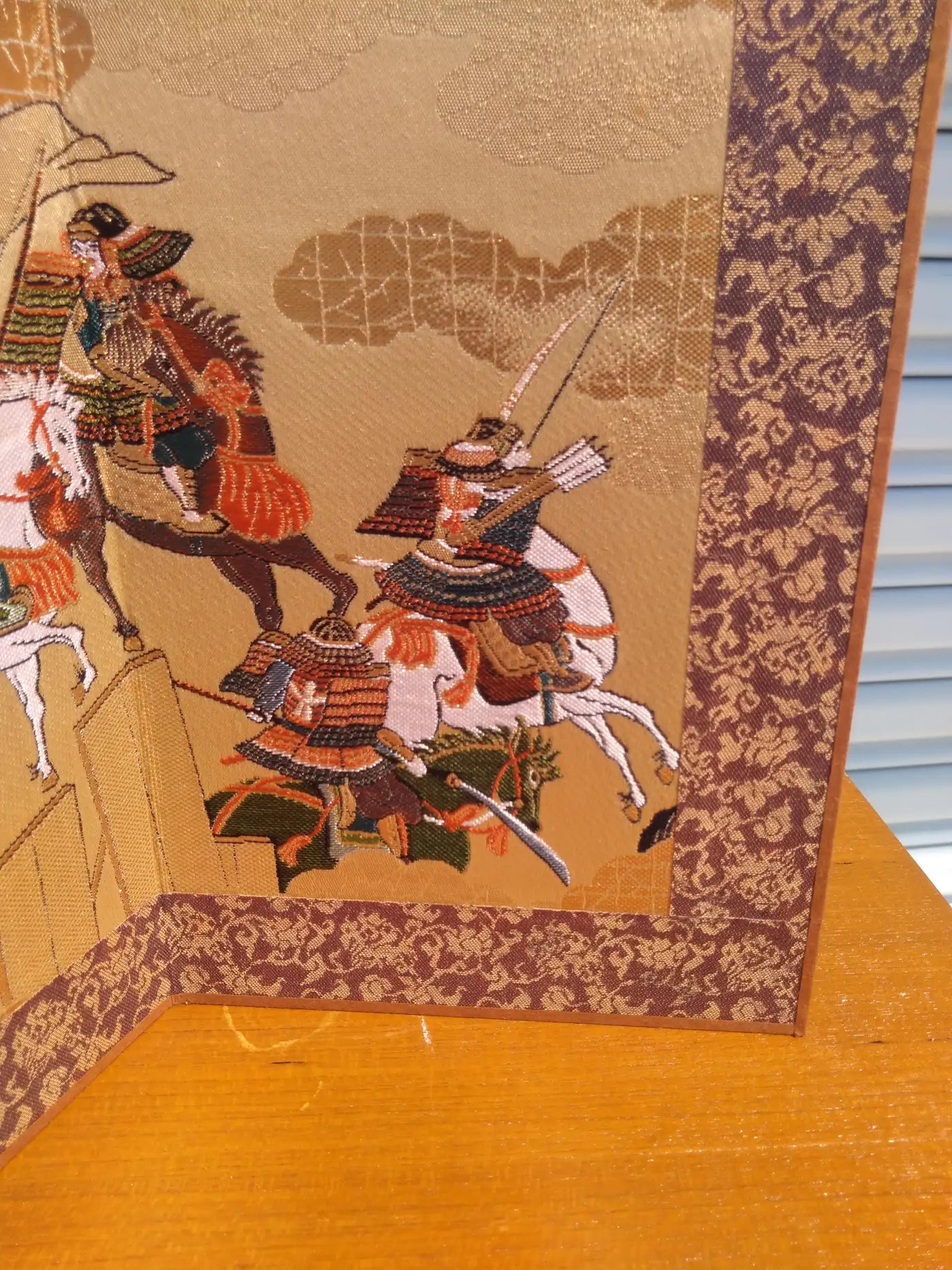 Kyonoshiki Hand Embroidered Folding Desktop Screen