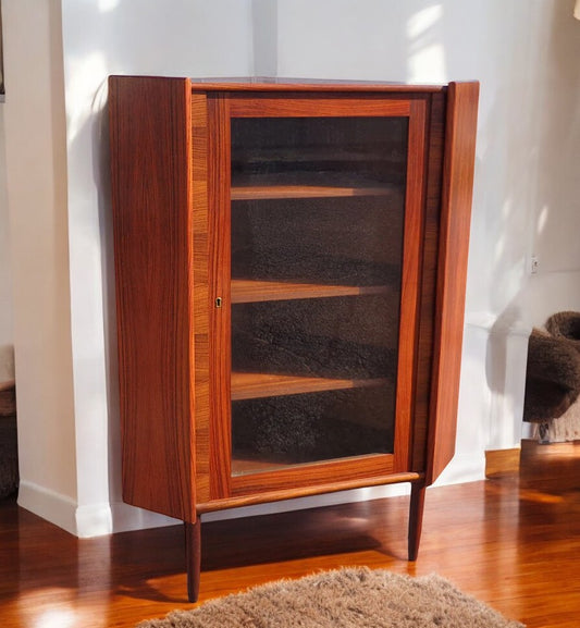 Scandinavian Rosewood Corner Cabinet (MS10299)