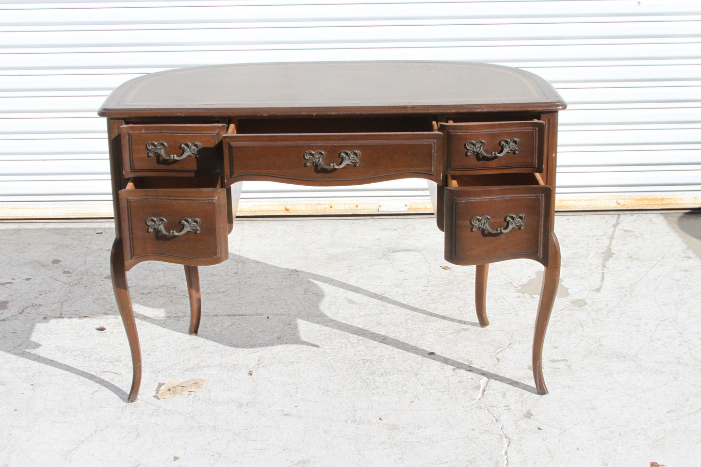 Sligh Walnut Curved Front Desk With Leather Top