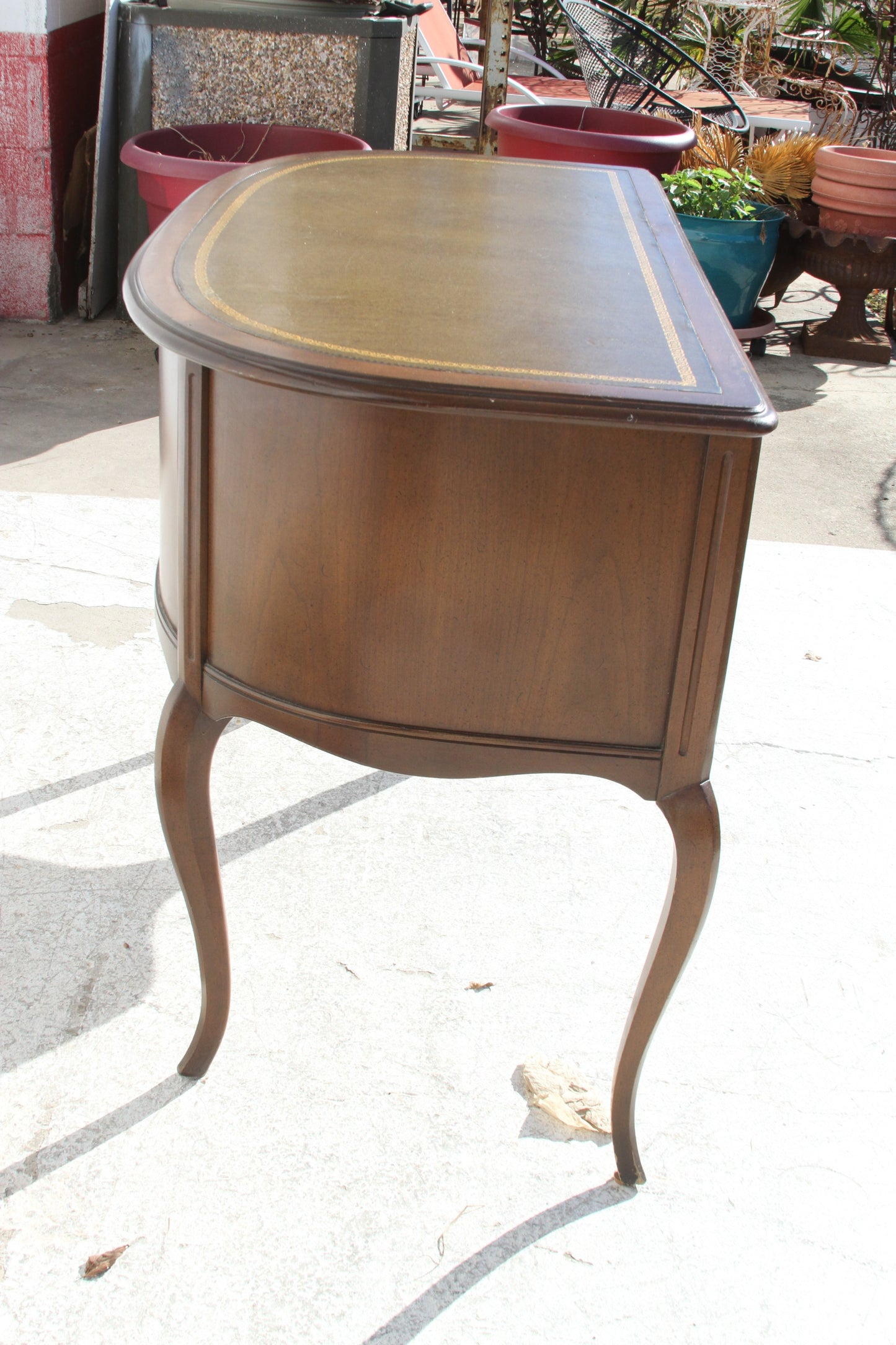 Sligh Walnut Curved Front Desk With Leather Top