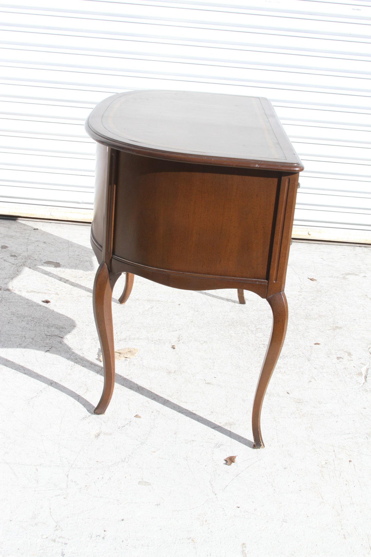 Sligh Walnut Curved Front Desk With Leather Top