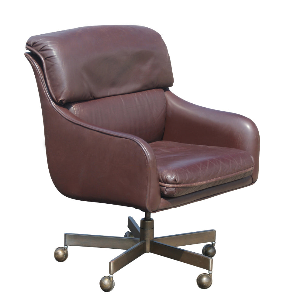 Vintage High Quality Brown Leather Executive Chair