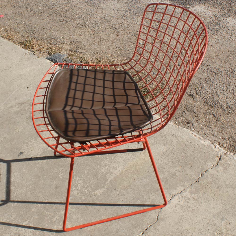 Brown Bertoia Side Chair by Knoll - mid-century wire icon. Innovative latticed wire design. Sleek modern styling. Comfortable, airy seating for dining rooms, living spaces.