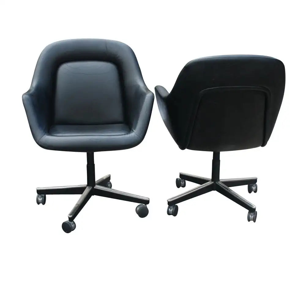 Knoll Max Pearson Black Leather Executive Chair