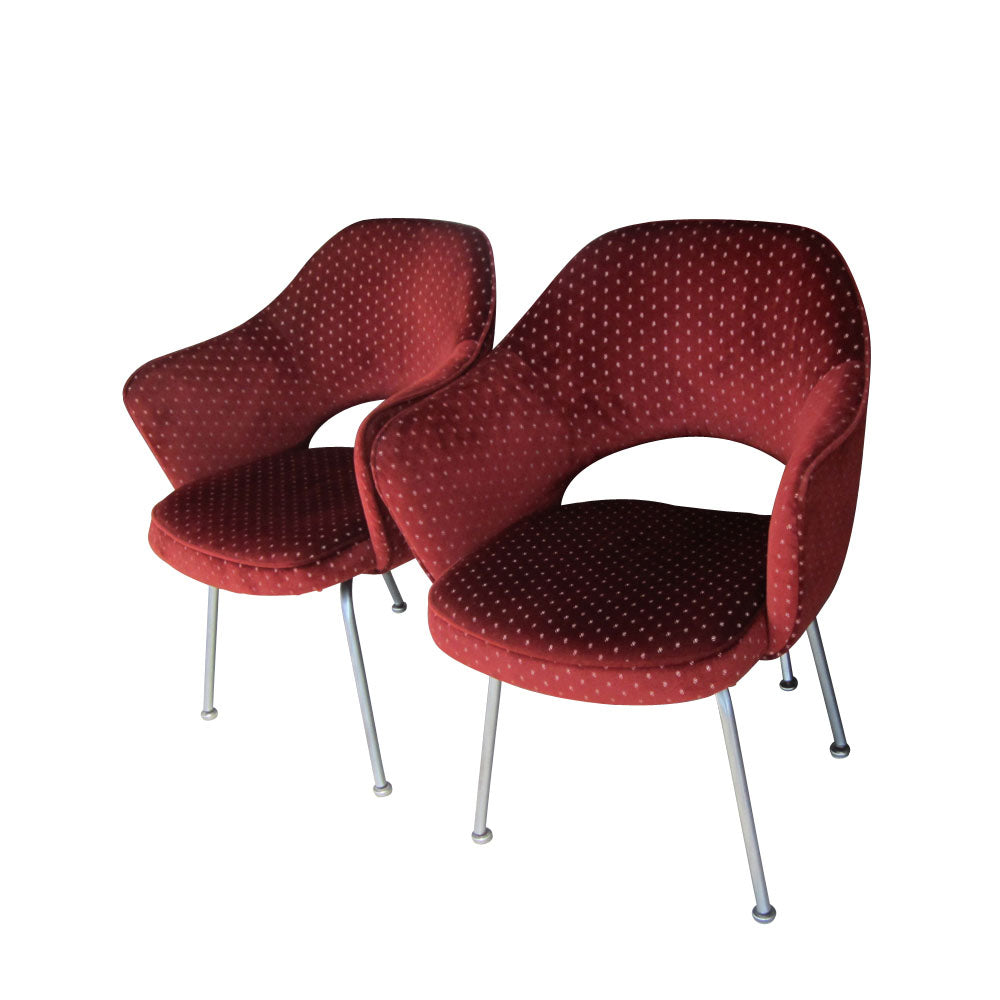 Eero Saarinen Arm Chairs from Knoll, featuring innovative shapes, premium craftsmanship, and unparalleled comfort