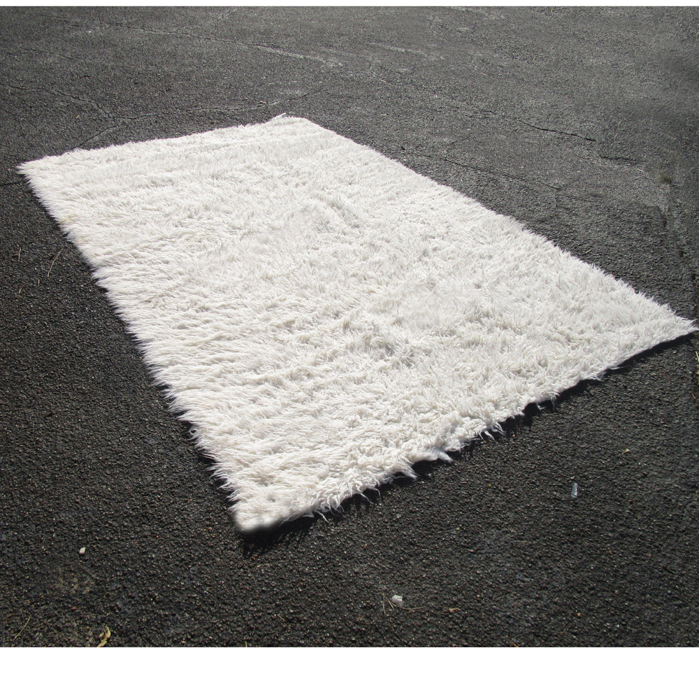 5 x 8 White Shag Rug by Natural Area Rug Co