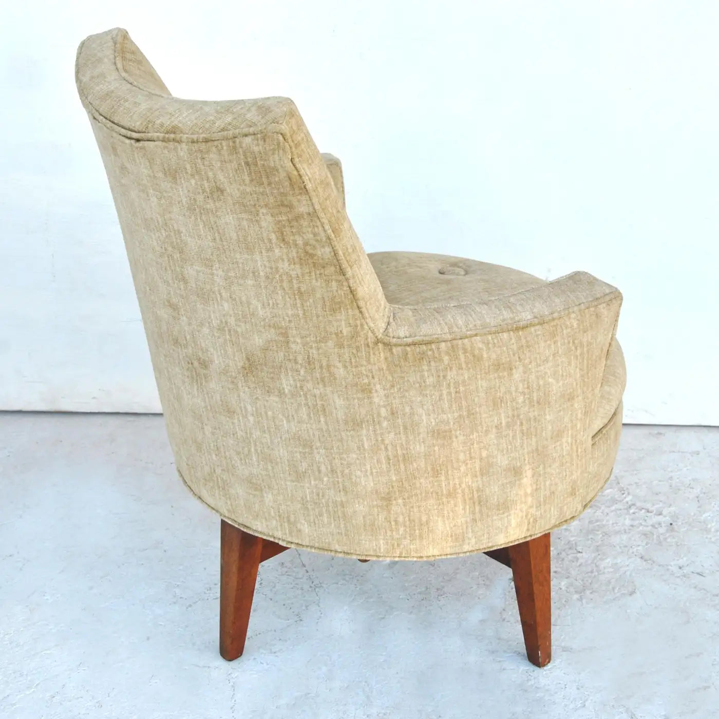 Mid Century Jens Risom Swivel Lounge Chair