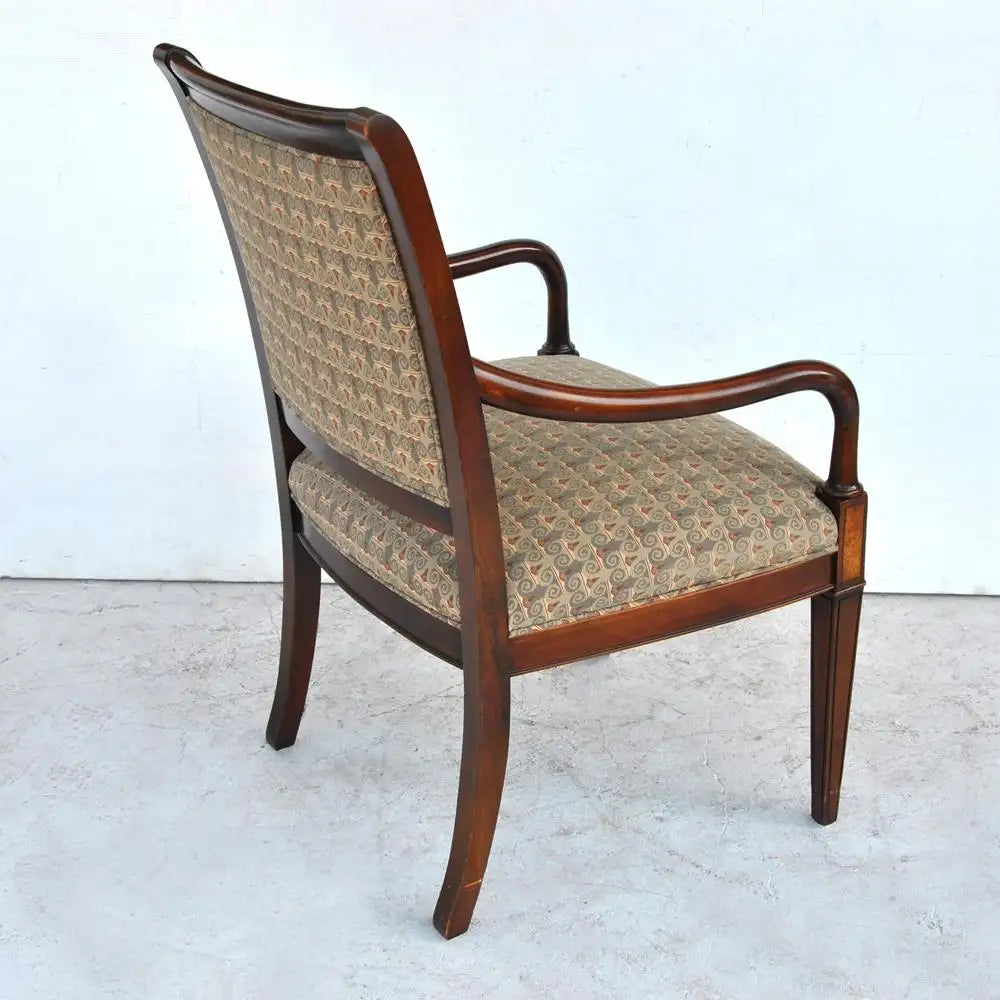 One Hickory Furniture Traditional Arm Chair