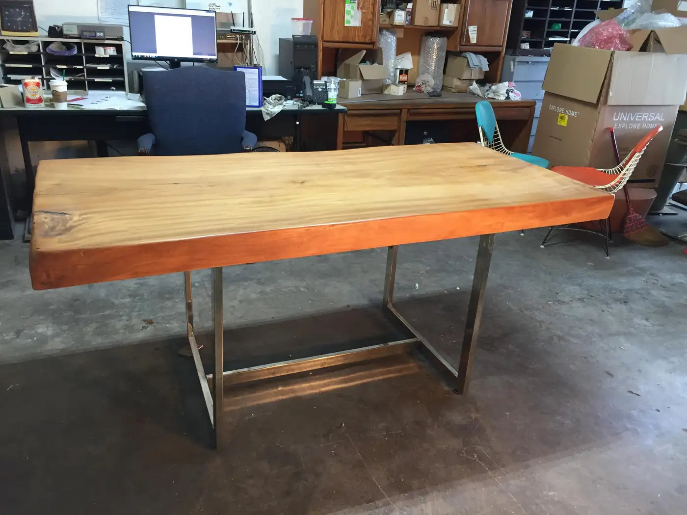 Dining Style Live Edge Table w/ 3.50″ Thickness wood top