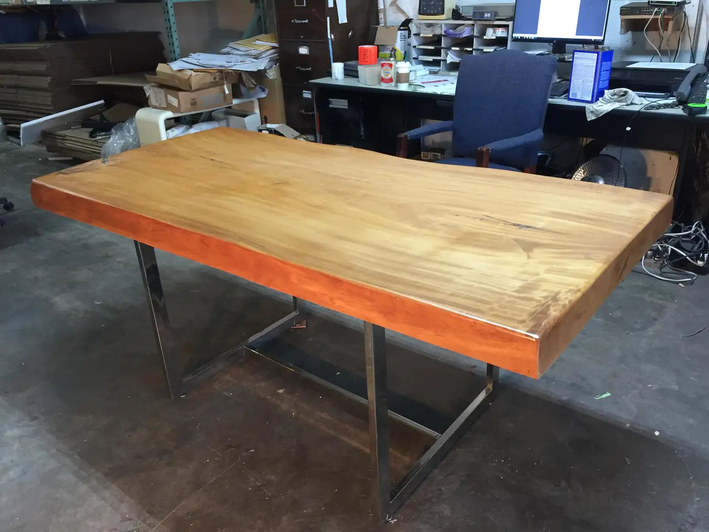 Dining Style Live Edge Table w/ 3.50″ Thickness wood top