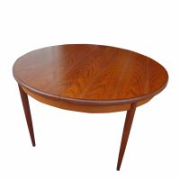 Round Extendable 48.5″ to 56″ Mid Century Dinning Table by G-Plan with Pop-Up Leaves