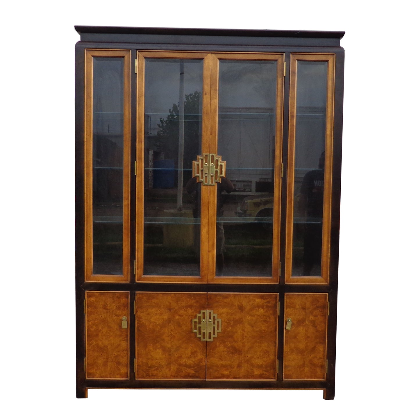 82″ Century China Cabinet (MS10195)