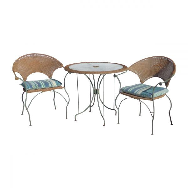 4 Pieces Set oF Outdoor, Table, Chairs and Umbrella