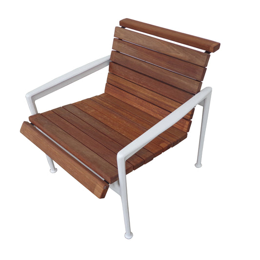 Knoll Richard Schultz Lounge Chair, featuring restored solid teak arms and timeless design for outdoor relaxation in style.