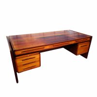 82″ Dyrlund Desk