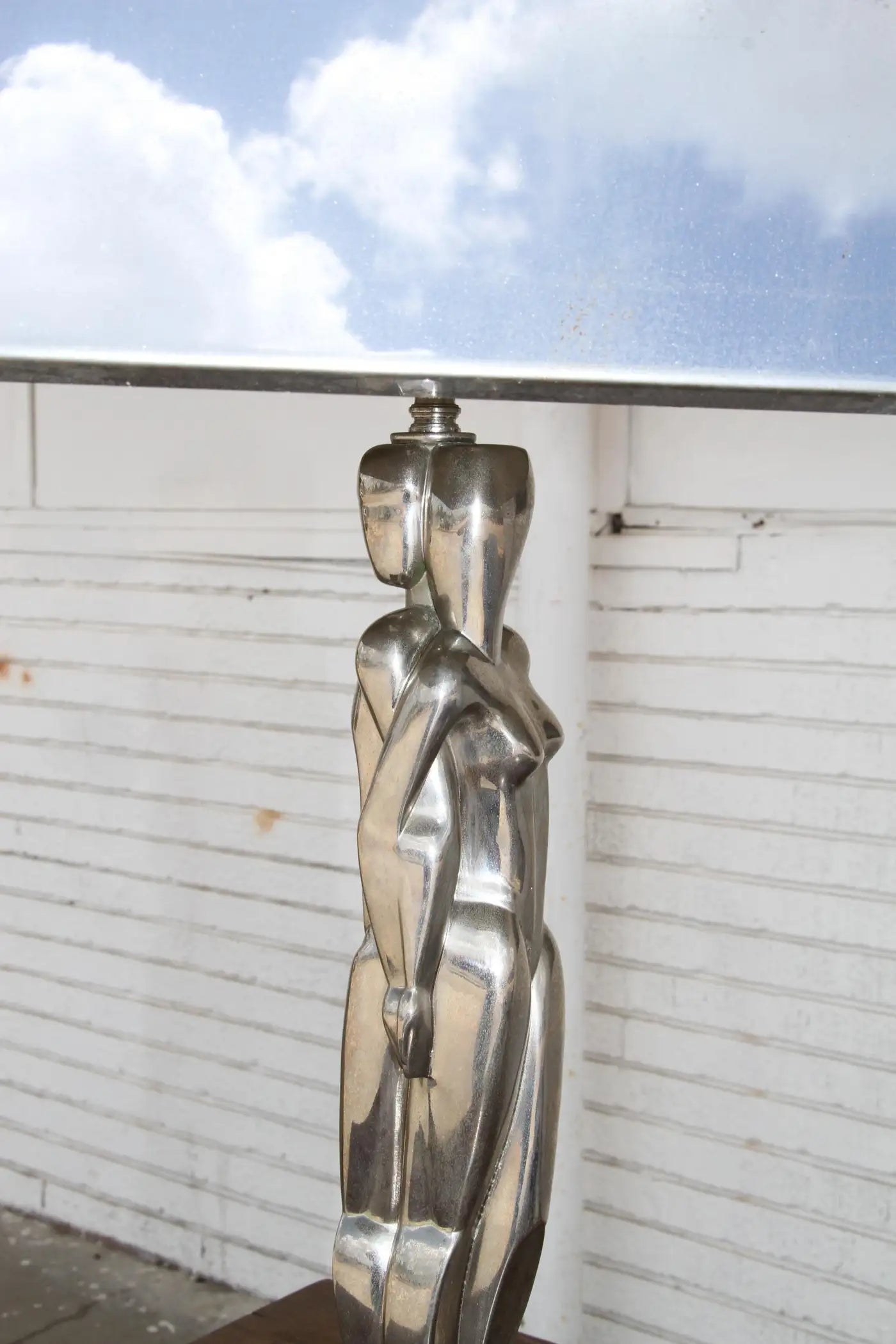 Restored Sculpted Art Deco Male Female Chromed Shade Table Lamp (MR7299)