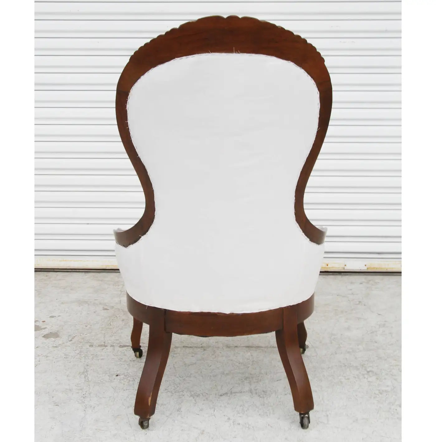 Victorian Style Spoon Back Parlor Lounge Chair