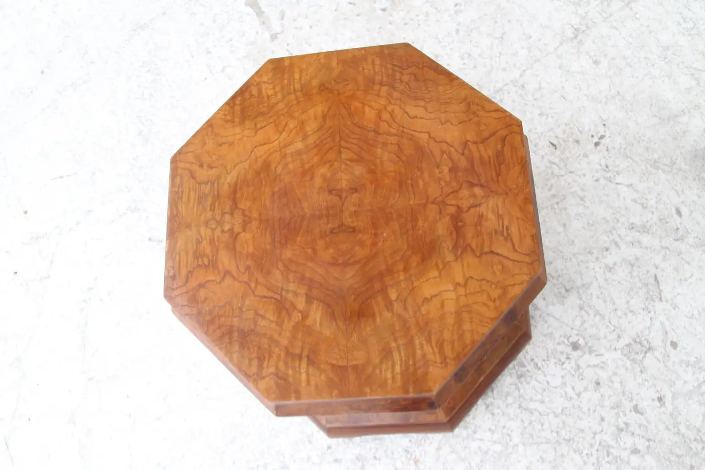 Italian Burl Biedermeier Pedestal Stool