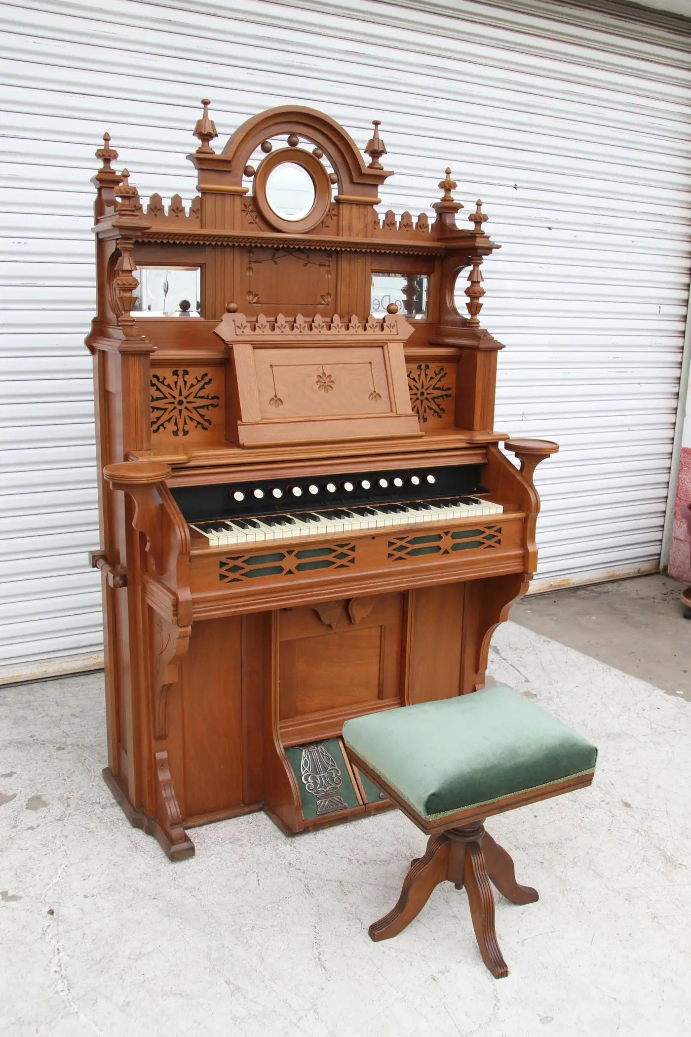 Antique Pump Organ NO50 Chicago Cottage Organ Company