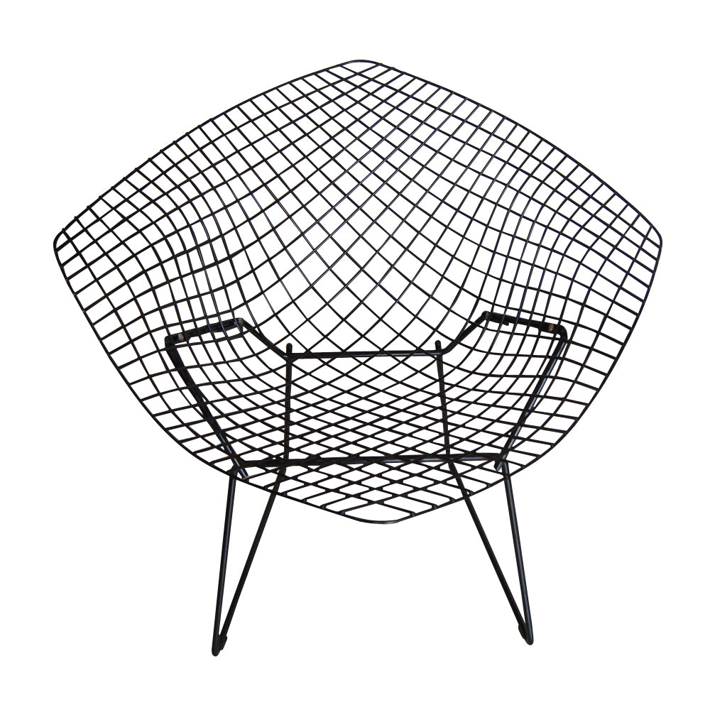 Black Bertoia Diamond Lounge Chair from Knoll, featuring a striking wire mesh design, ergonomic contours, and premium materials for luxurious relaxation.