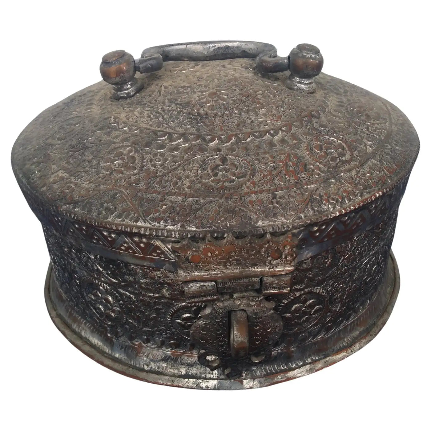 Indian Pan Daen Round Tinned Box