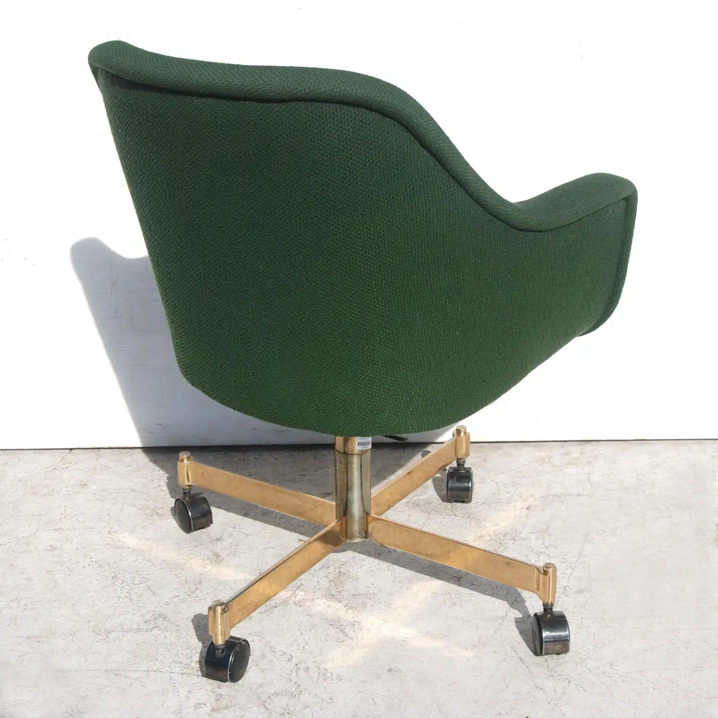 1 Ward Bennett for Brickel and Associates Desk Conference Chair (MR15746)
